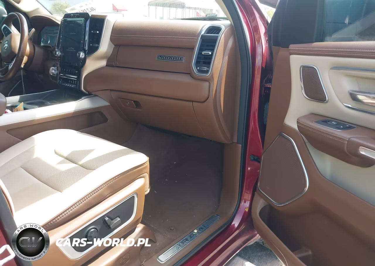 2021 Ram 1500 Laramie VIN:1C6RREJT6MN835149 - 5