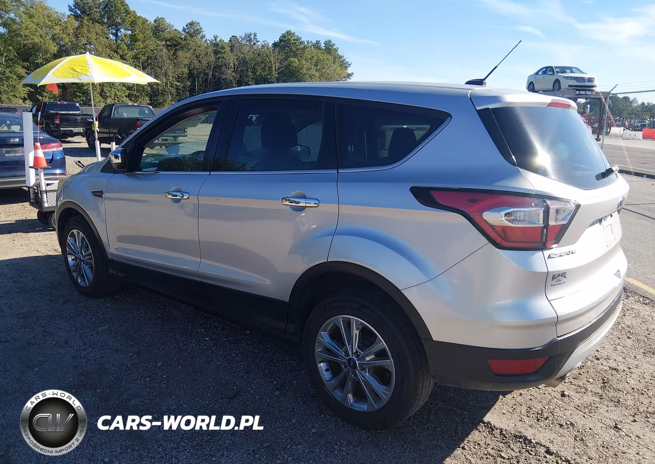 2017 Ford Escape Se VIN:1FMCU0G94HUC88742 - 3