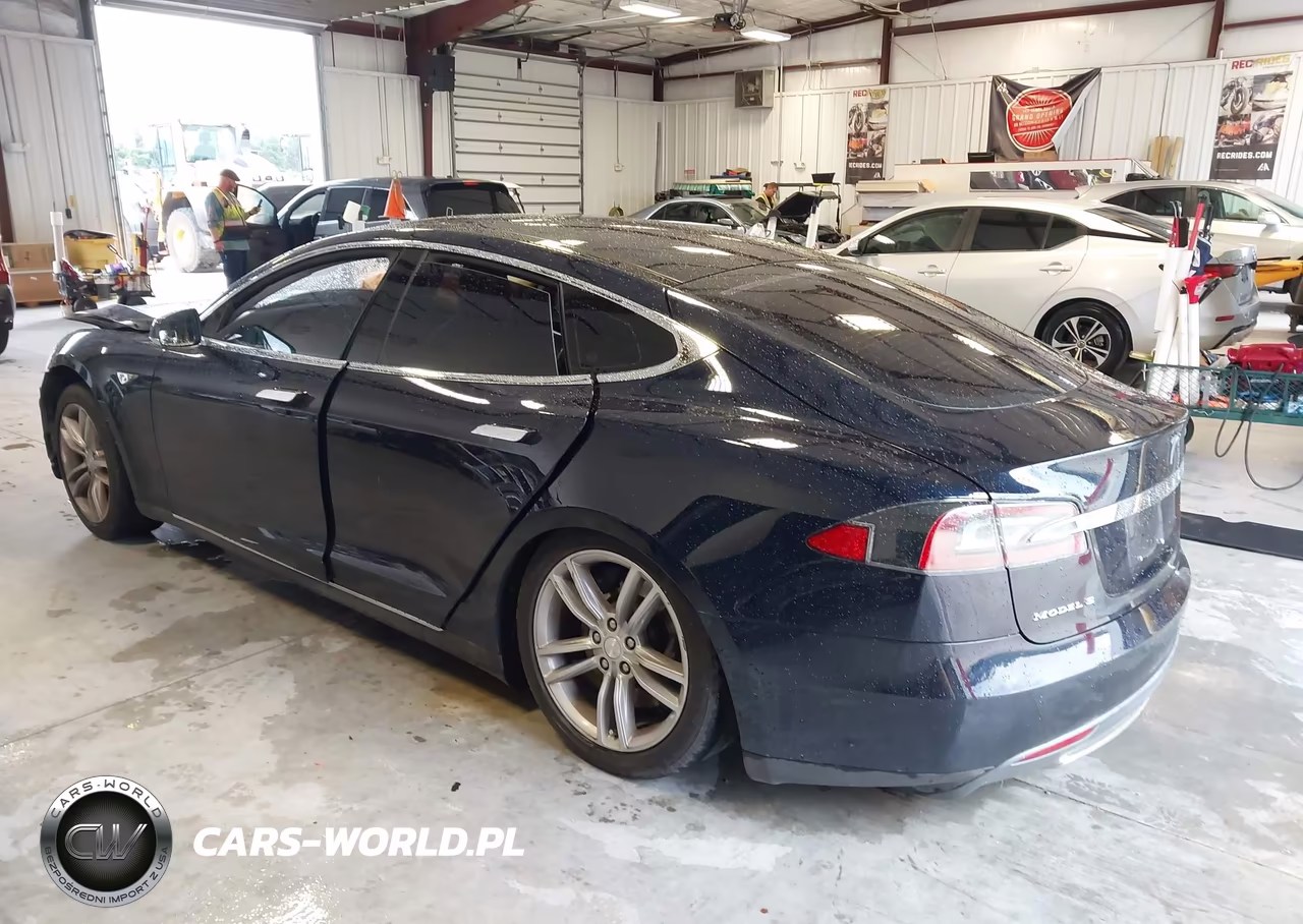 2013 Tesla Model S VIN:5YJSA1DN4DFP04517 - 3