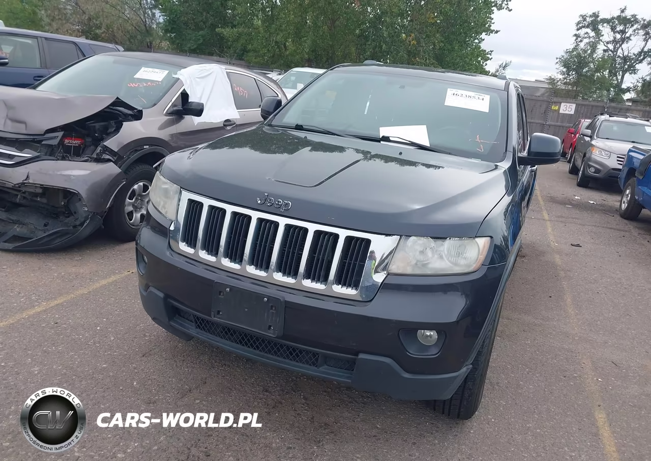 2013 Jeep Grand Cherokee Laredo VIN:1C4RJFAG4DC634452 - 12