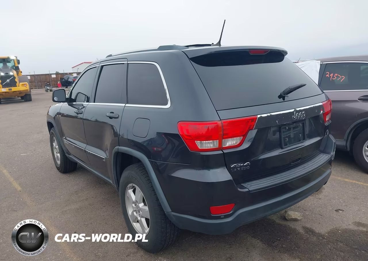 2013 Jeep Grand Cherokee Laredo VIN:1C4RJFAG4DC634452 - 3