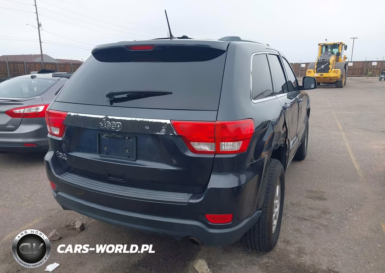 2013 Jeep Grand Cherokee Laredo VIN:1C4RJFAG4DC634452 - 4