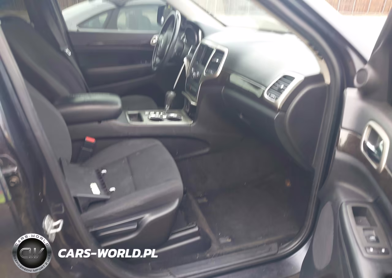 2013 Jeep Grand Cherokee Laredo VIN:1C4RJFAG4DC634452 - 5
