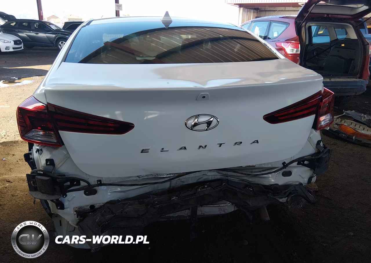 2019 Hyundai Elantra Sel VIN:5NPD84LFXKH424308 - 6