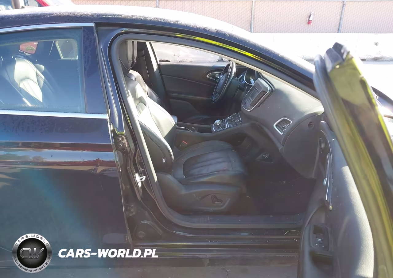 2015 Chrysler 200 C VIN:1C3CCCCB1FN549533 - 5