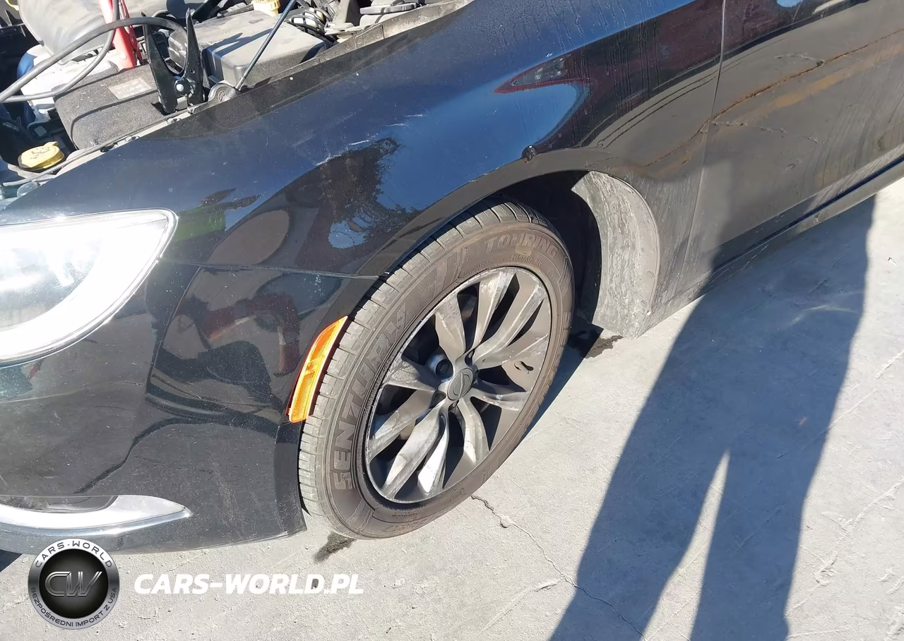 2015 Chrysler 200 C VIN:1C3CCCCB1FN549533 - 6