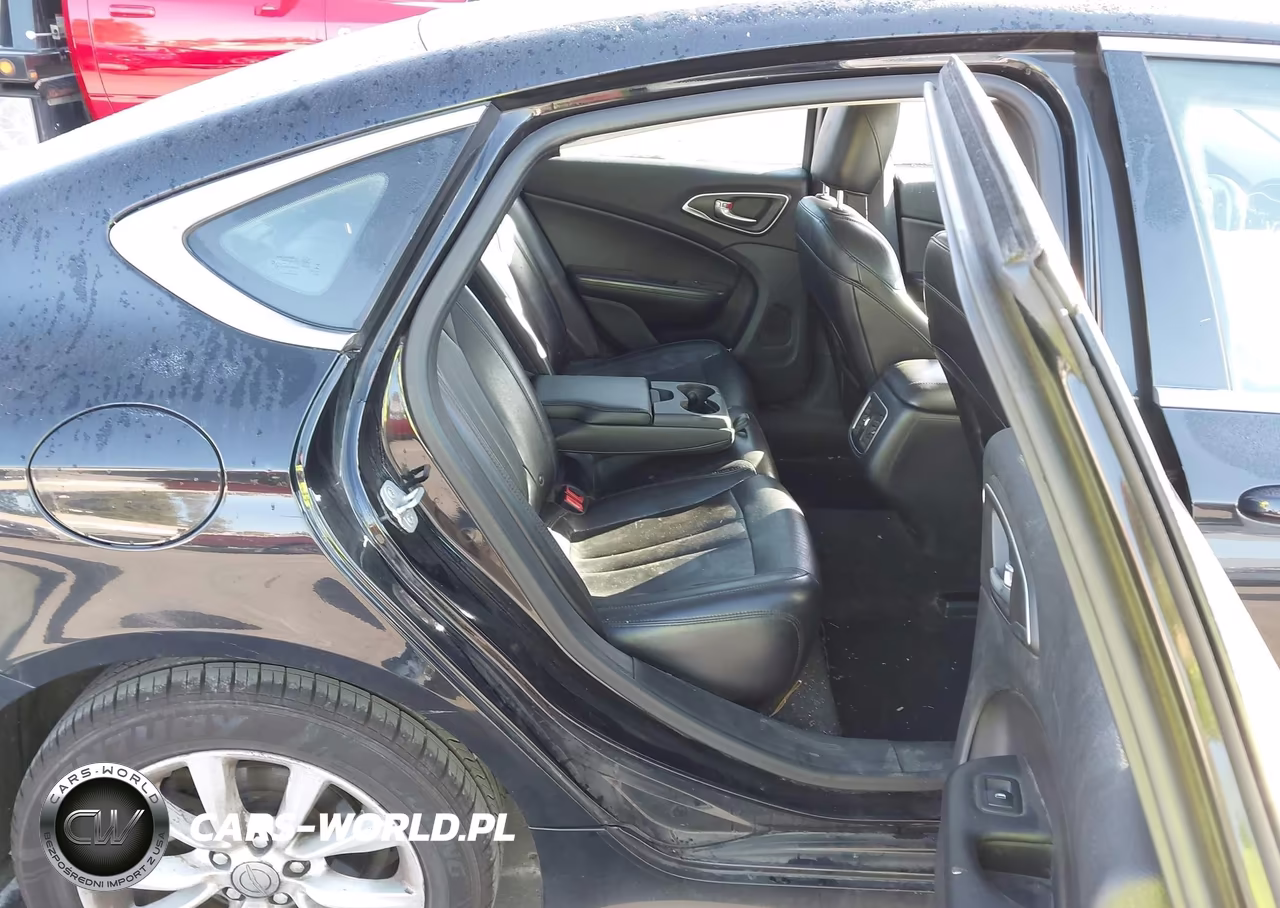 2015 Chrysler 200 C VIN:1C3CCCCB1FN549533 - 8