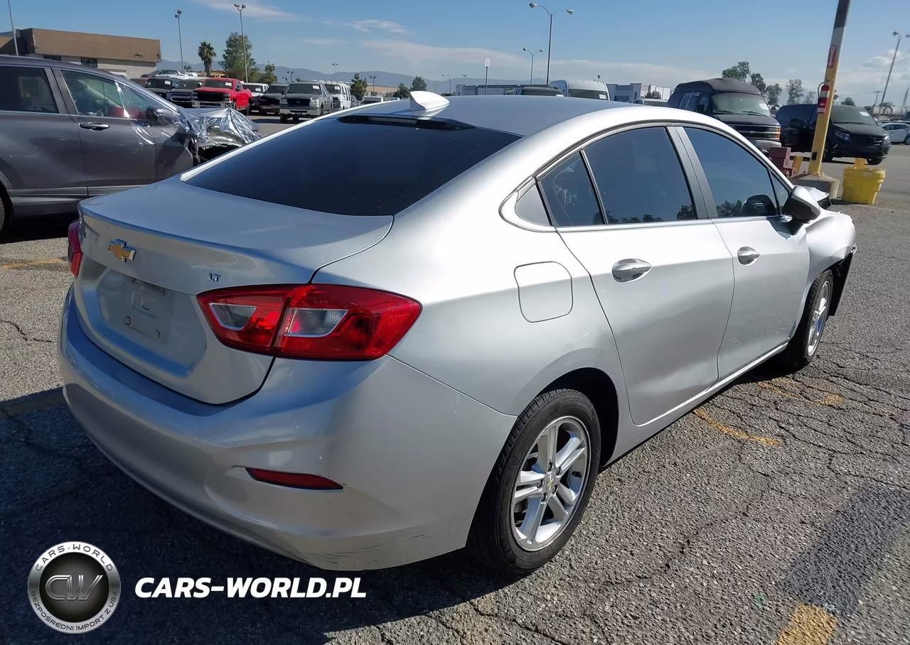 2017 Chevrolet Cruze Lt Auto VIN:1G1BE5SM5H7138779 - 4