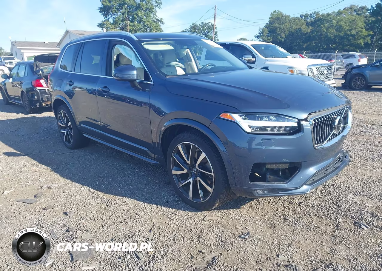 2022 Volvo Xc90 T6 Momentum 7 Passenger
