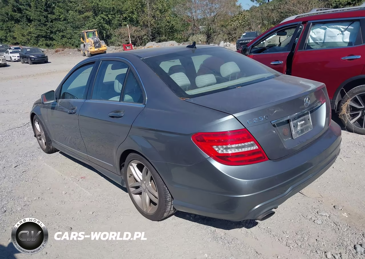 2012 Mercedes-Benz C 250 Sport VIN:WDDGF4HB7CR197653 - 3
