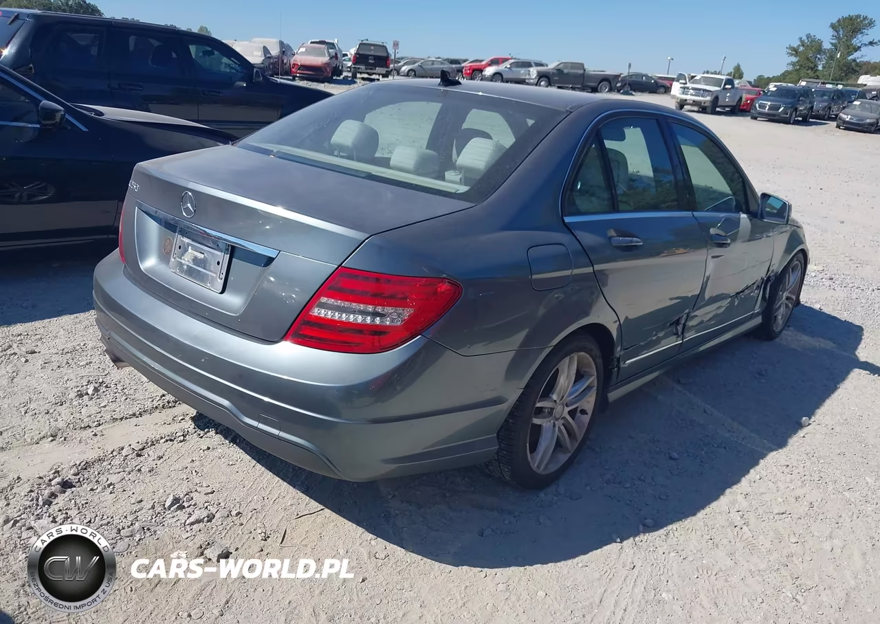 2012 Mercedes-Benz C 250 Sport VIN:WDDGF4HB7CR197653 - 4