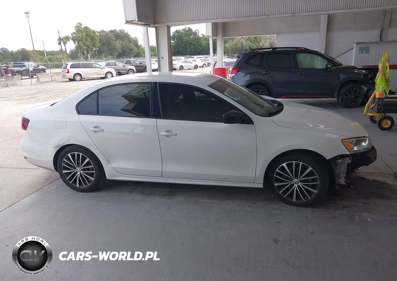 2016 Volkswagen Jetta 1.8T Sport VIN:3VWD17AJ5GM394811 - 14