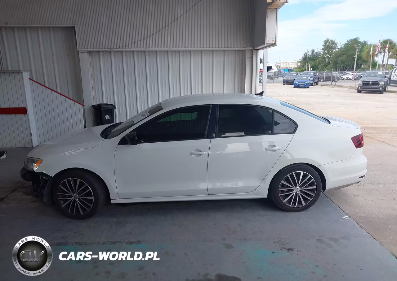 2016 Volkswagen Jetta 1.8T Sport VIN:3VWD17AJ5GM394811 - 15