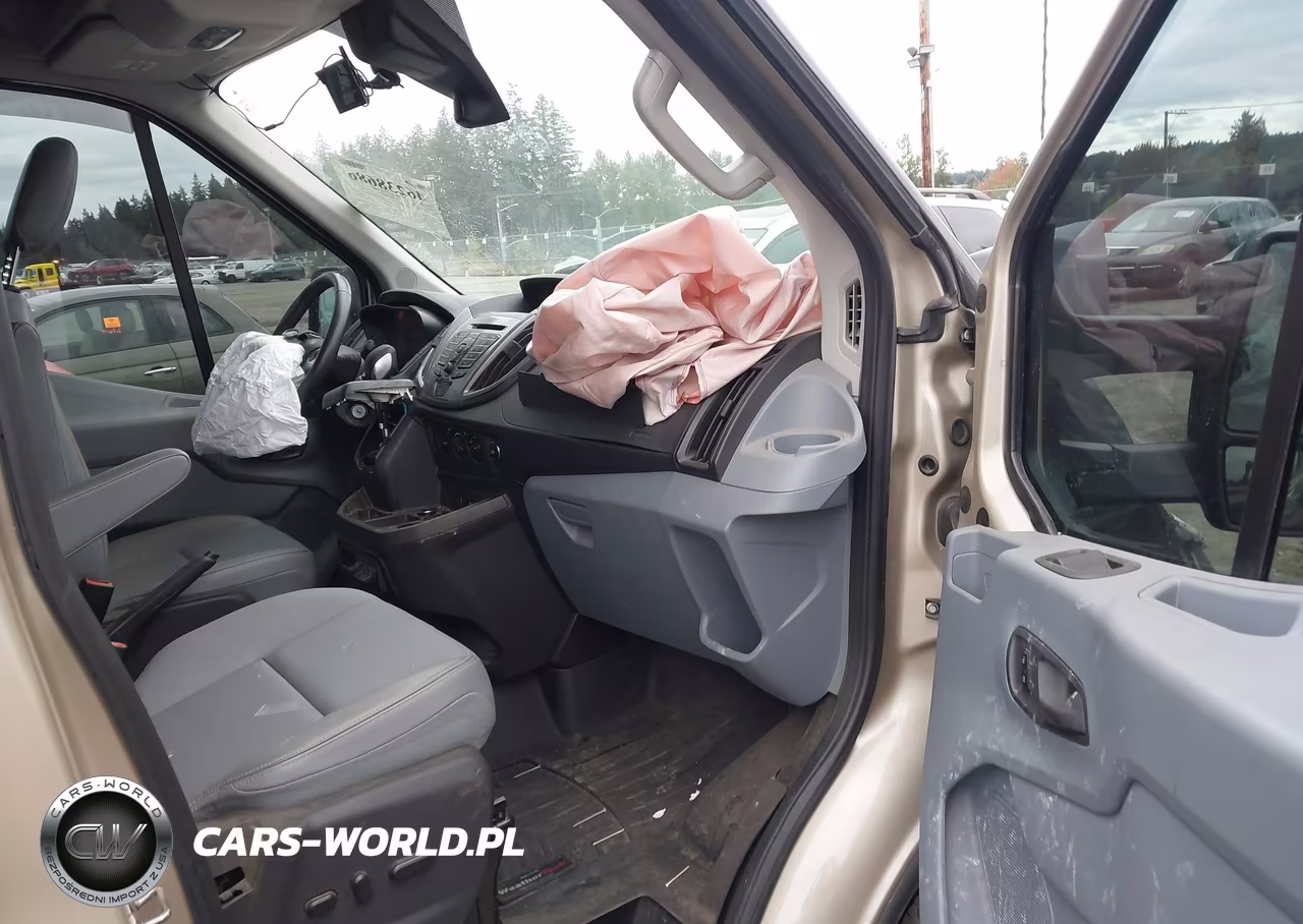 2015 Ford Transit-150 VIN:1FTYE2CG5FKA43139 - 5