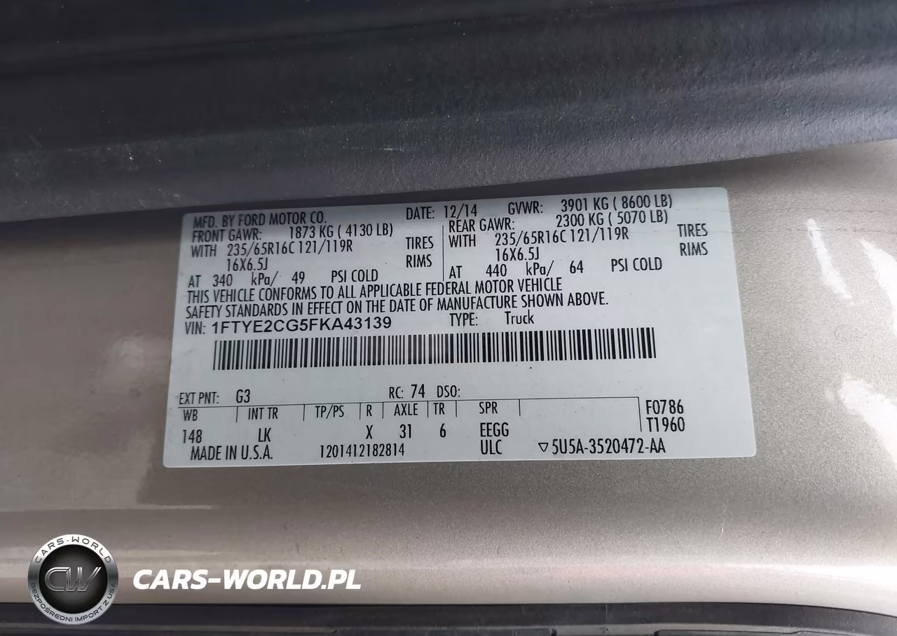 2015 Ford Transit-150 VIN:1FTYE2CG5FKA43139 - 9