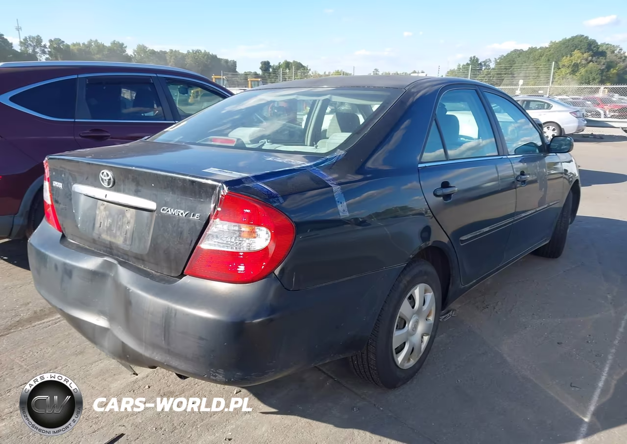 2003 Toyota Camry Le VIN:4T1BE32K53U133534 - 4
