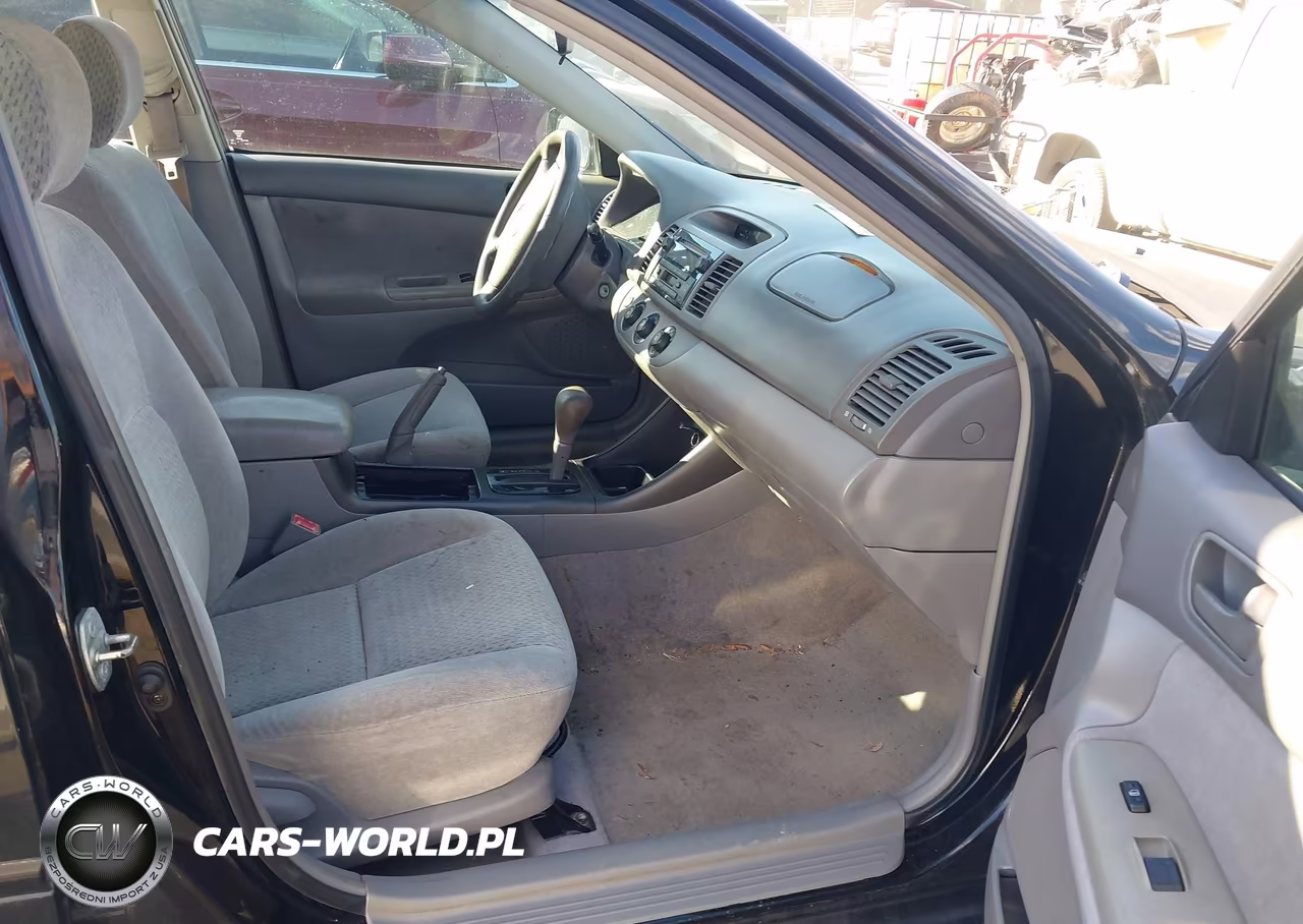 2003 Toyota Camry Le VIN:4T1BE32K53U133534 - 5