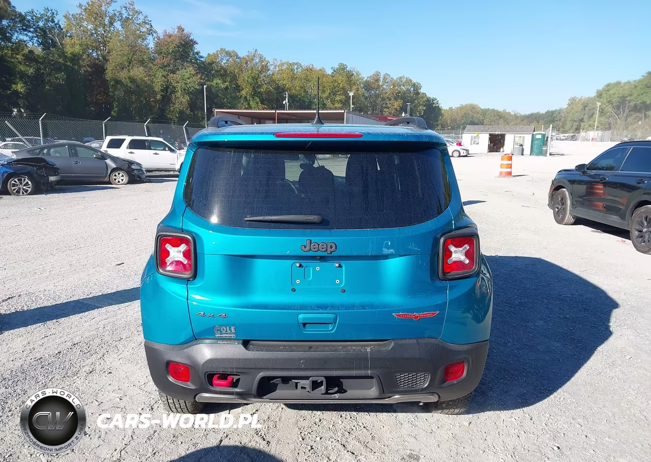 2022 Jeep Renegade Trailhawk 4X4 VIN:ZACNJDC14NPN68975 - 16