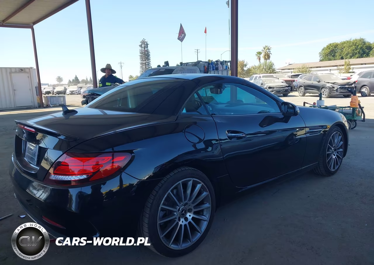 2018 Mercedes-Benz Slc 300 VIN:WDDPK3JA8JF151061 - 13