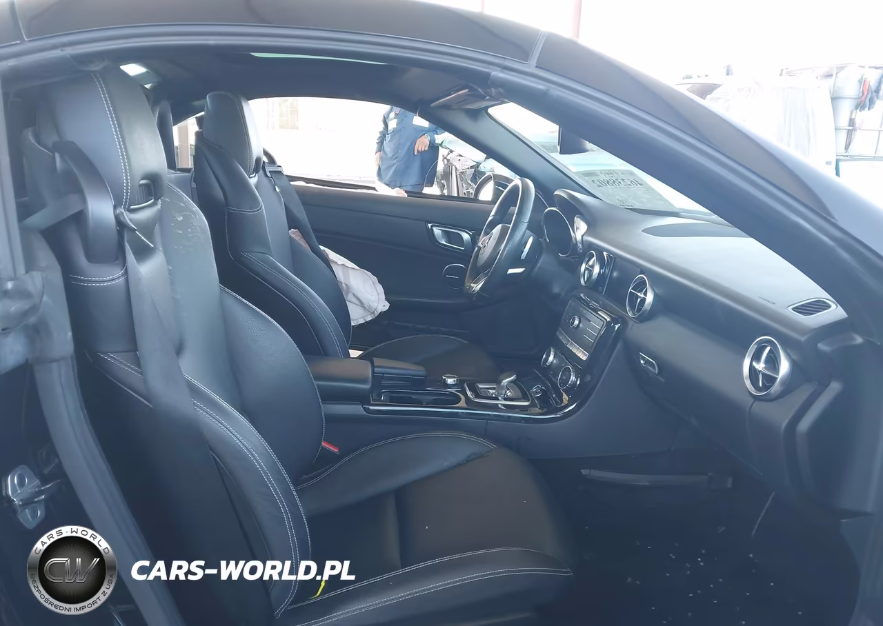 2018 Mercedes-Benz Slc 300 VIN:WDDPK3JA8JF151061 - 5