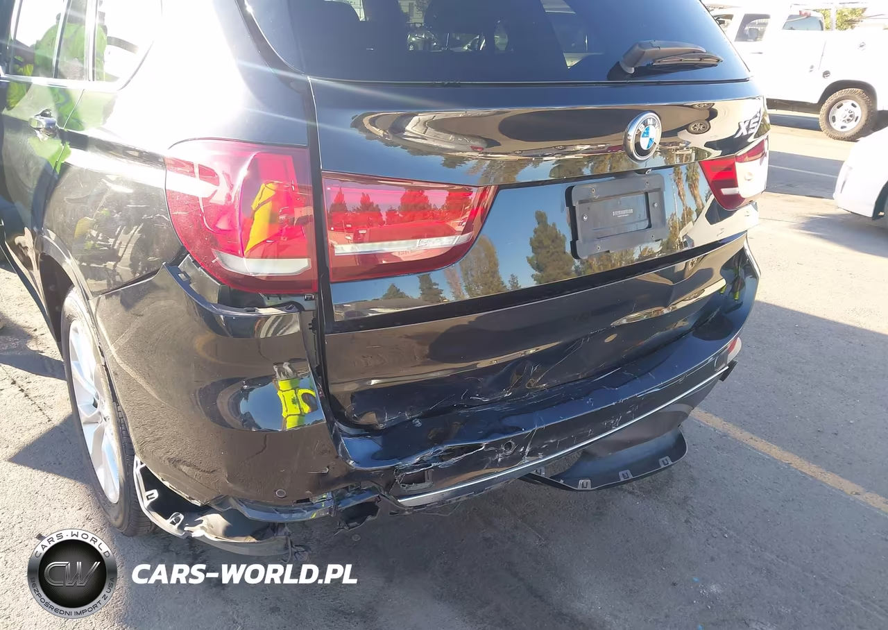 2015 BMW X5 xDrive35I VIN:5UXKR0C59F0K64637 - 6