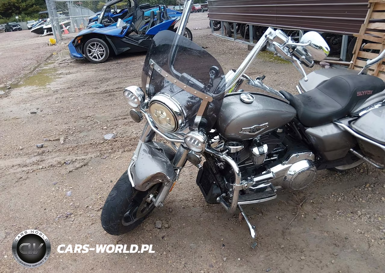 2017 Harley-Davidson Flhr Road King VIN:1HD1FBC13HB618026 - 2
