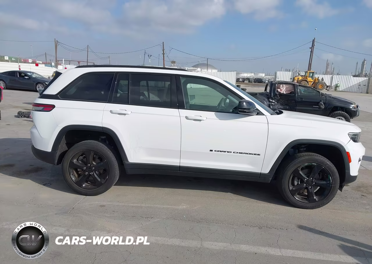 2024 Jeep Grand Cherokee Altitude X 4X4 VIN:1C4RJHAG7RC706179 - 14