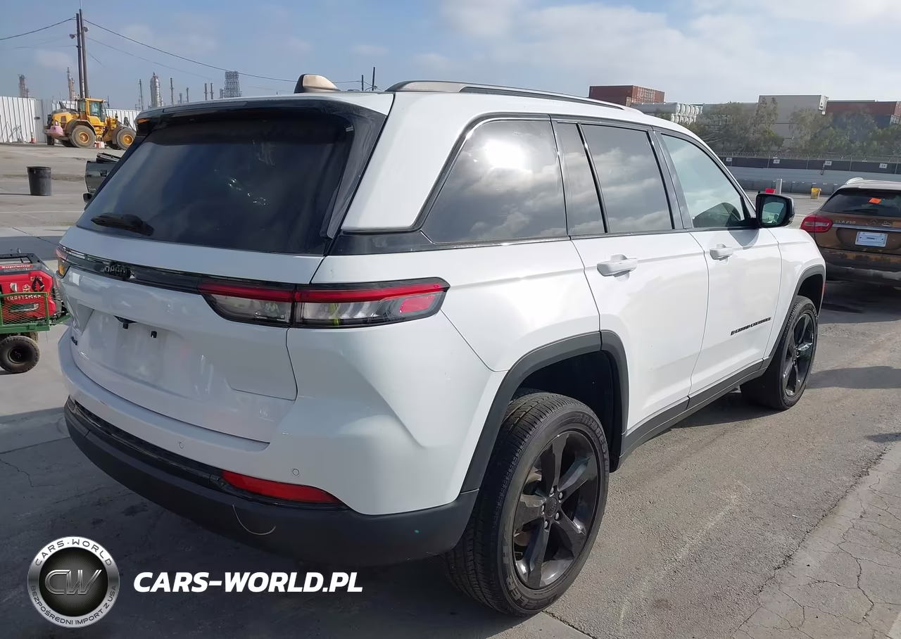2024 Jeep Grand Cherokee Altitude X 4X4 VIN:1C4RJHAG7RC706179 - 4