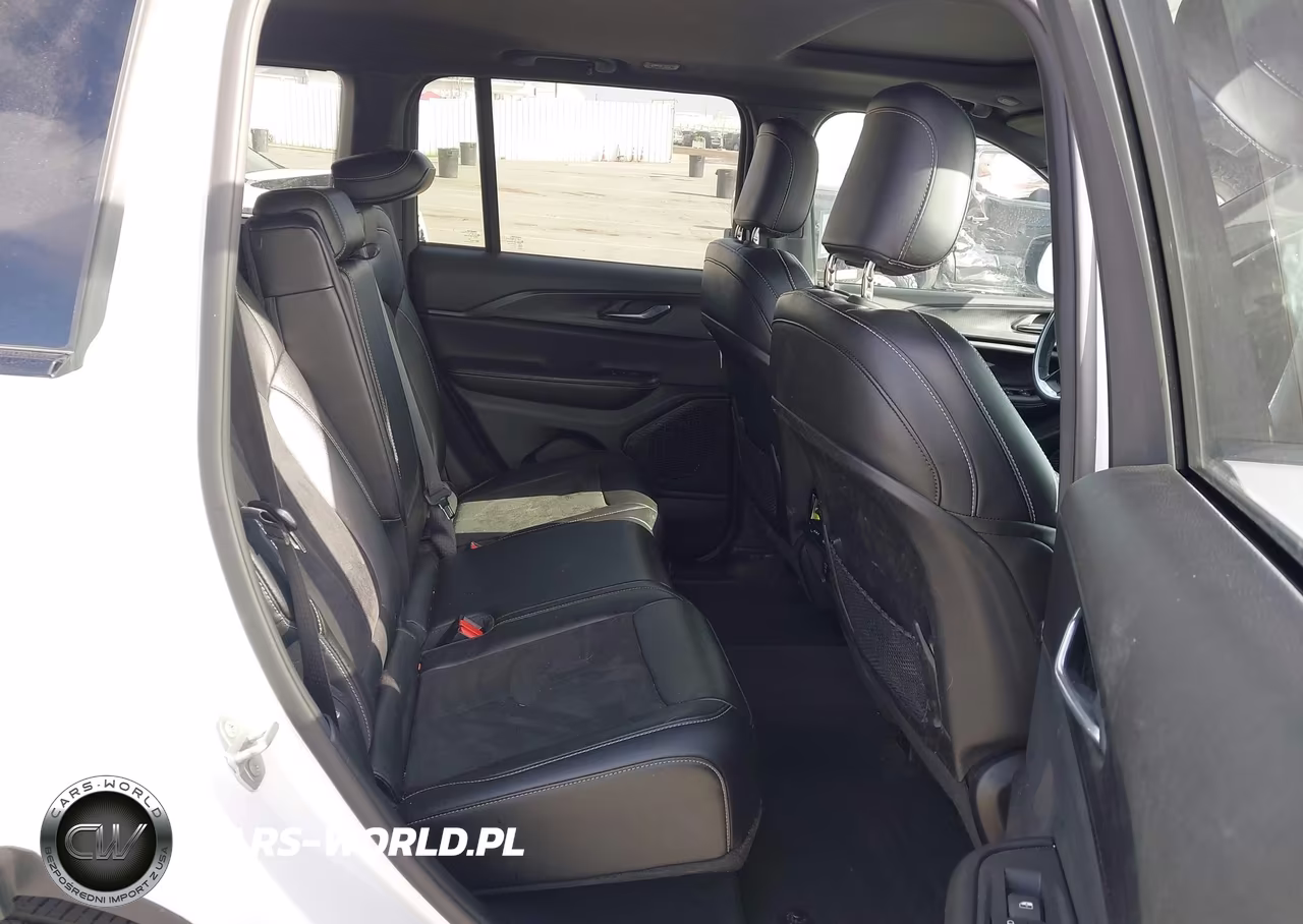 2024 Jeep Grand Cherokee Altitude X 4X4 VIN:1C4RJHAG7RC706179 - 8