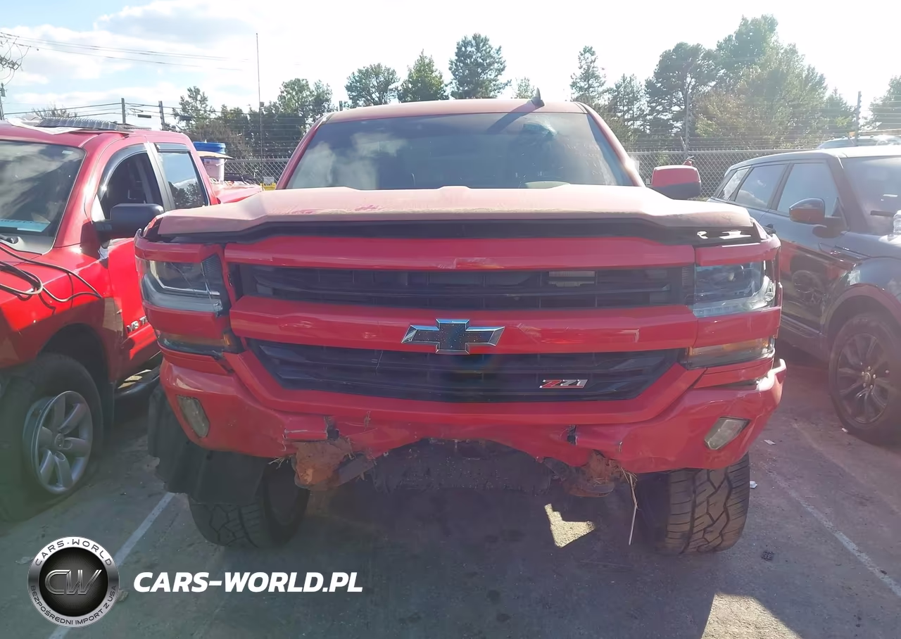 2018 Chevrolet Silverado 1500 2Lt VIN:3GCUKREC8JG527848 - 12