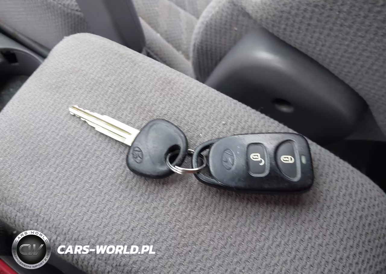 2005 Hyundai Tucson Gl VIN:KM8JM12B45U152923 - 11