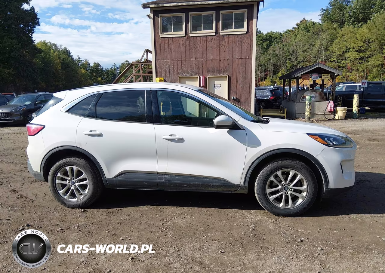 2020 Ford Escape Se VIN:1FMCU9G63LUA64879 - 13