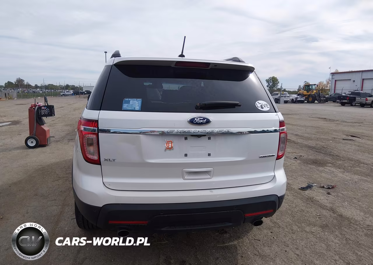 2015 Ford Explorer Xlt VIN:1FM5K7D84FGA33359 - 16