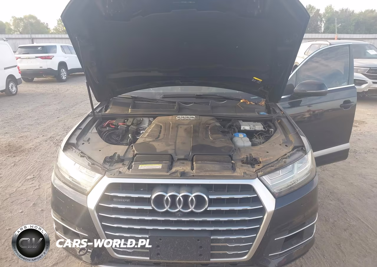 2017 Audi Q7 3.0T Premium VIN:WA1LAAF72HD027672 - 10