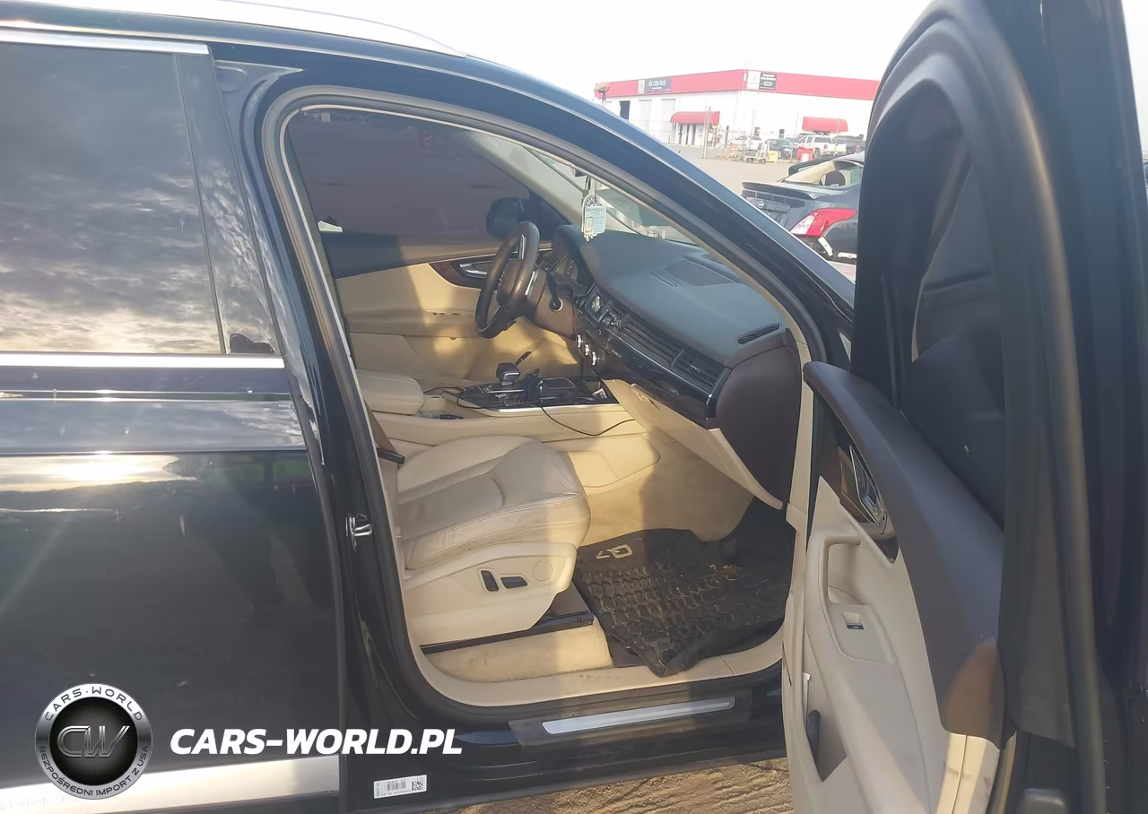 2017 Audi Q7 3.0T Premium VIN:WA1LAAF72HD027672 - 5
