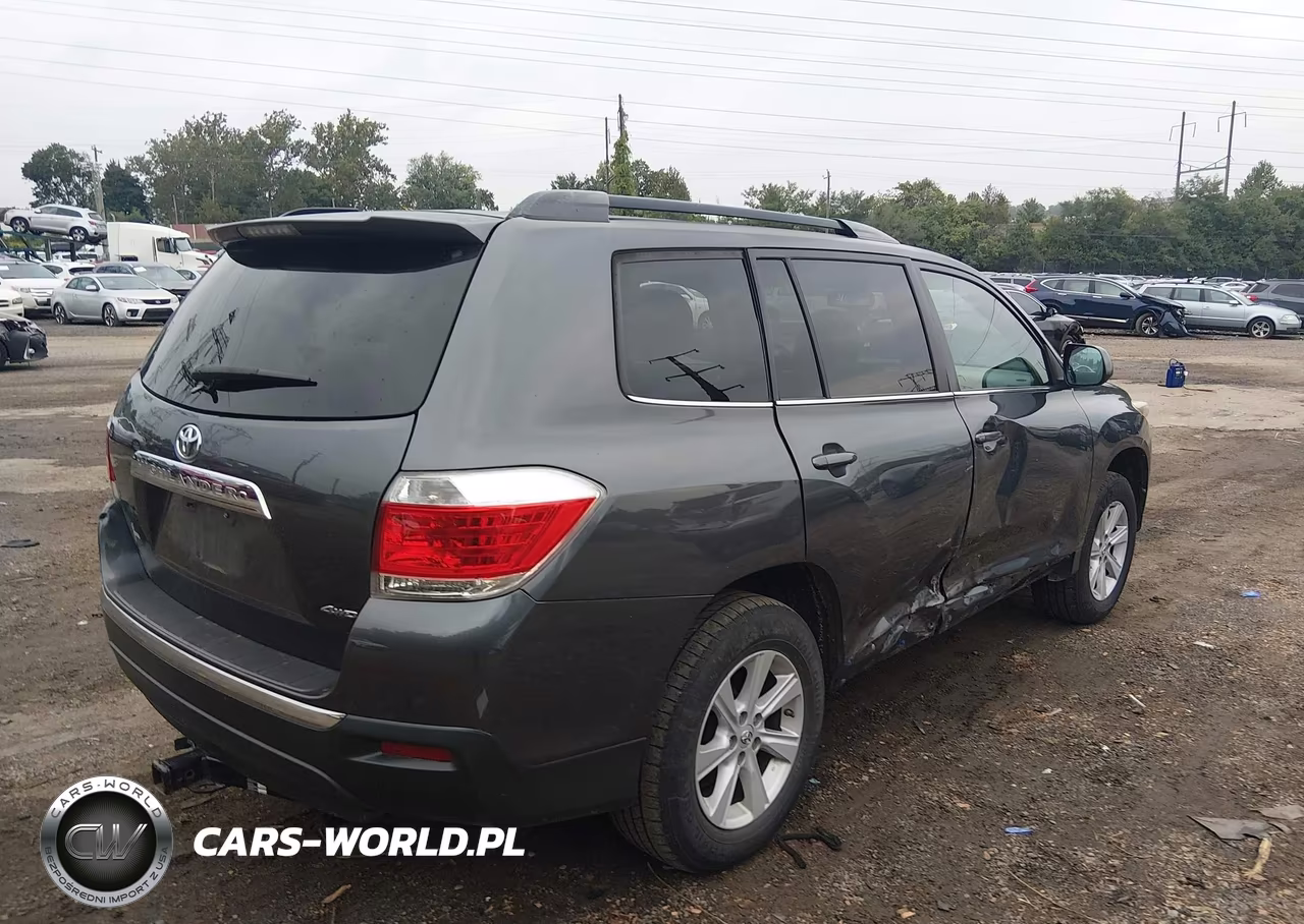 2013 Toyota Highlander Se V6 VIN:5TDBK3EH3DS274492 - 4