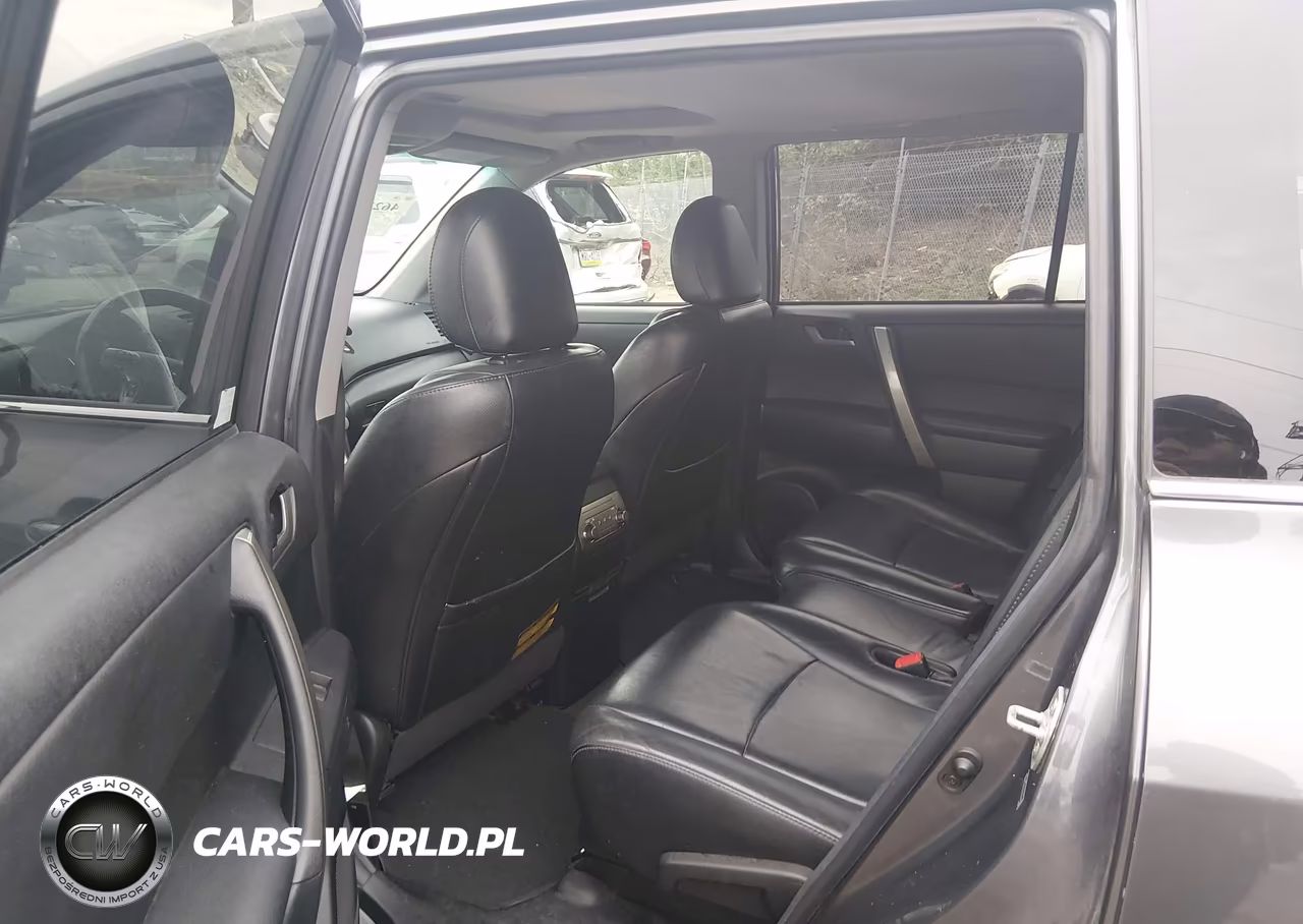 2013 Toyota Highlander Se V6 VIN:5TDBK3EH3DS274492 - 8