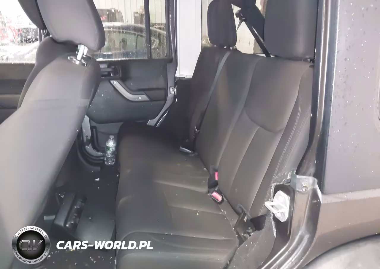 2016 Jeep Wrangler Unlimited Willys Wheeler VIN:1C4BJWDG9GL315887 - 8