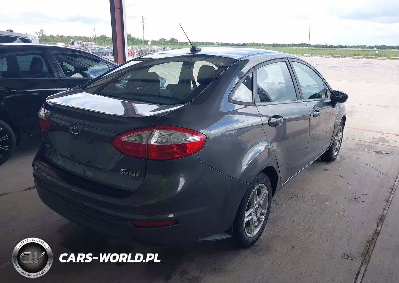 2017 Ford Fiesta Se VIN:3FADP4BJ2HM132766 - 4