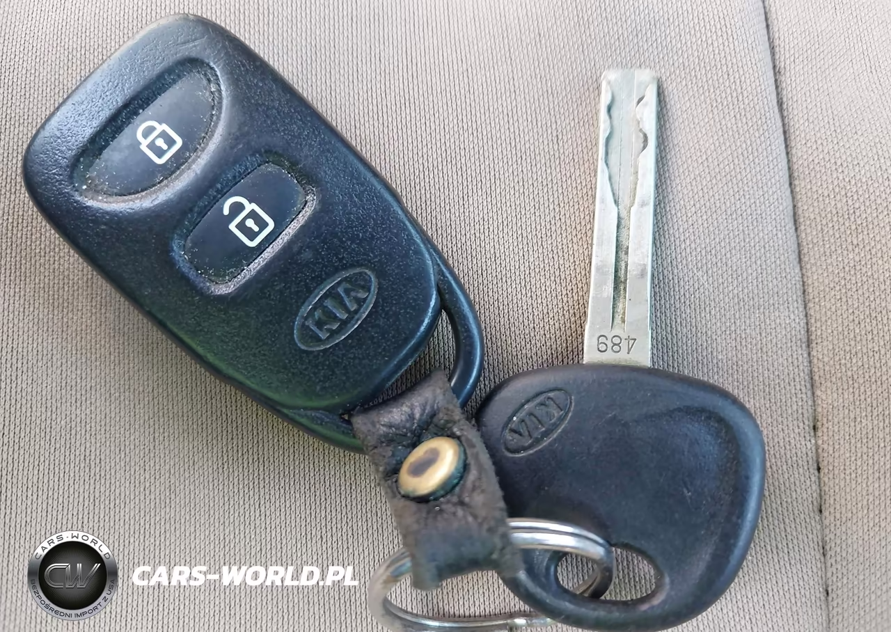 2011 Kia Sorento Lx VIN:5XYKT3A1XBG184885 - 11