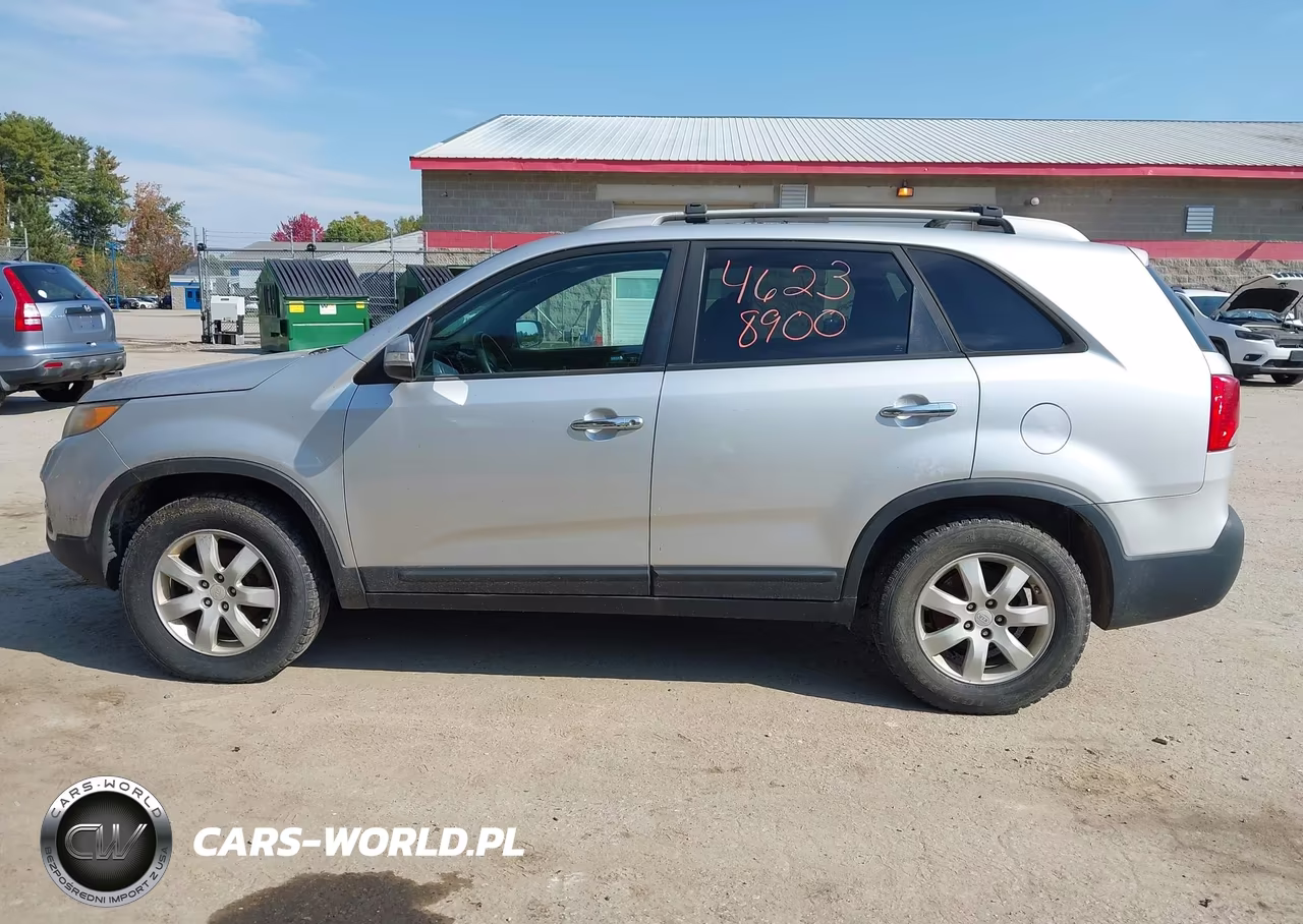 2011 Kia Sorento Lx VIN:5XYKT3A1XBG184885 - 12