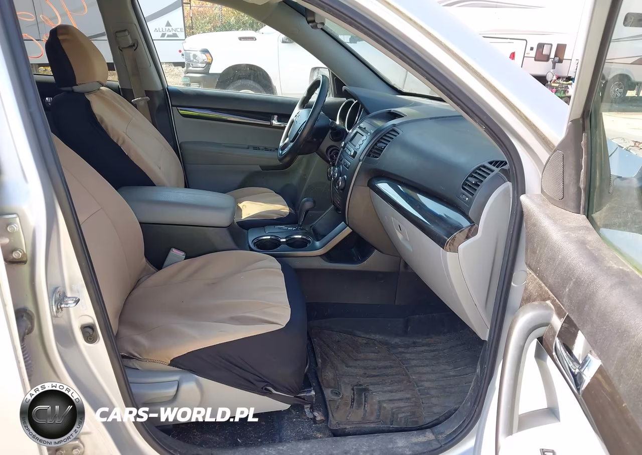 2011 Kia Sorento Lx VIN:5XYKT3A1XBG184885 - 5
