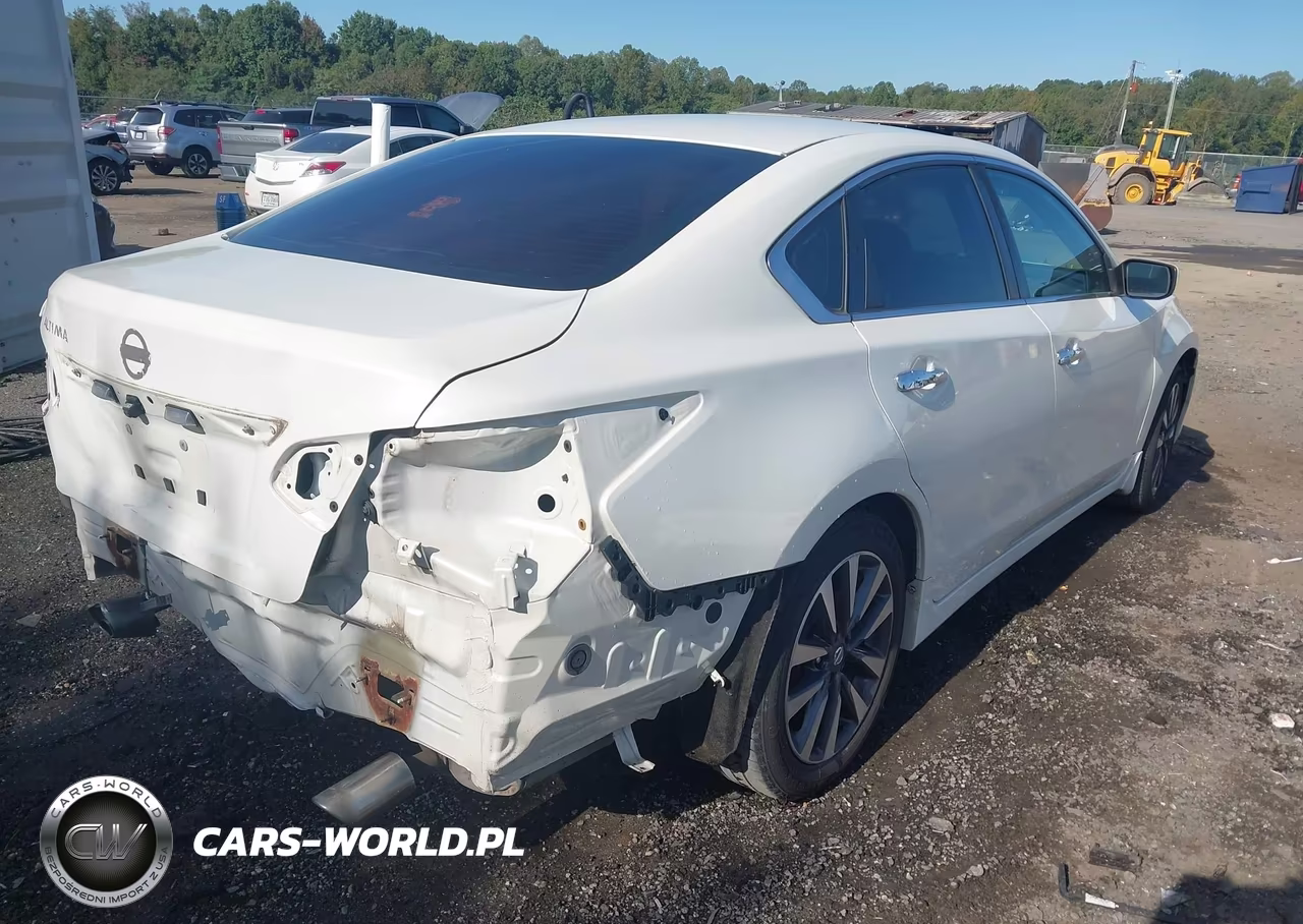 2017 Nissan Altima 2.5 S VIN:1N4AL3AP5HC148234 - 4