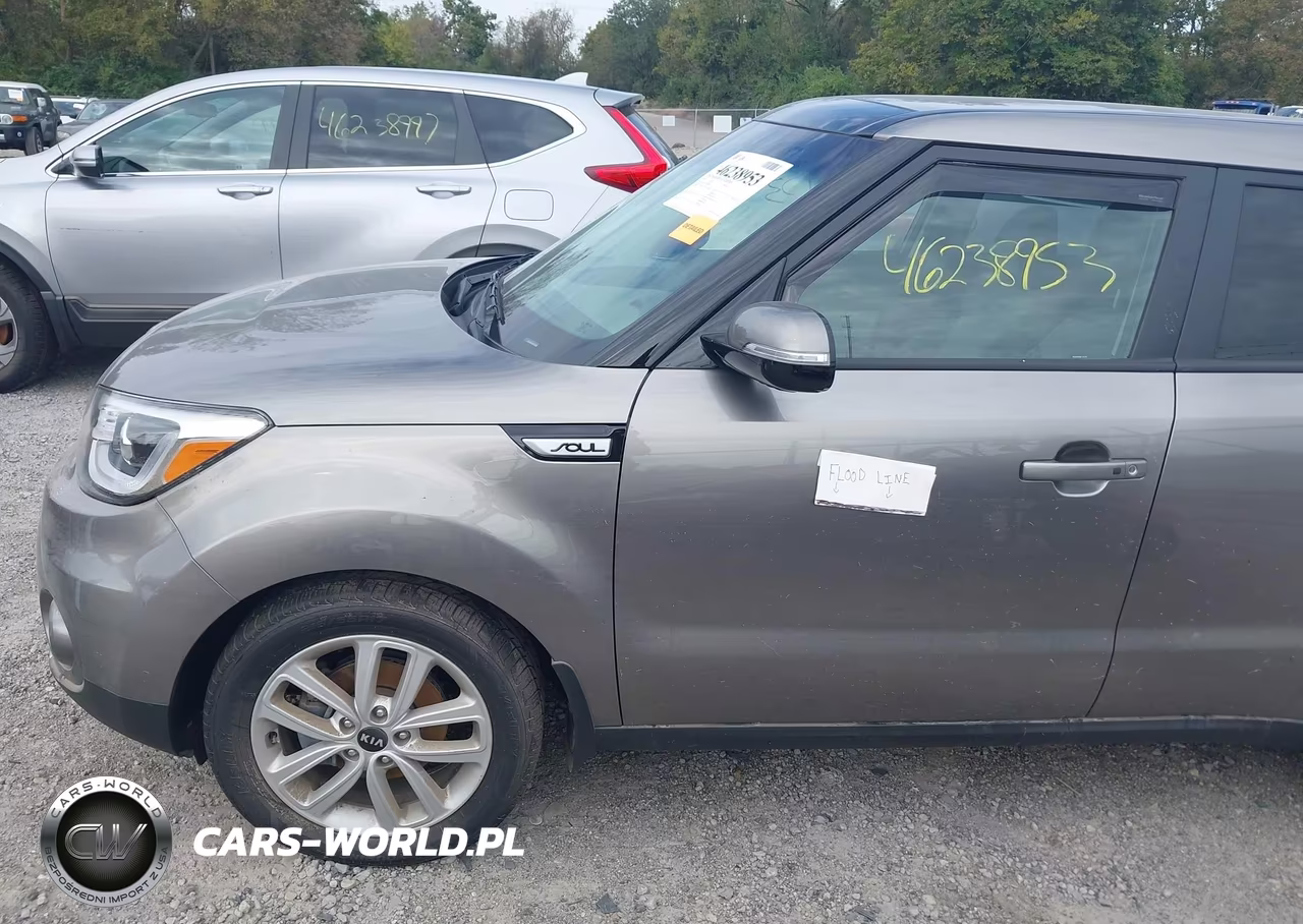 2018 Kia Soul + VIN:KNDJP3A56J7603992 - 6