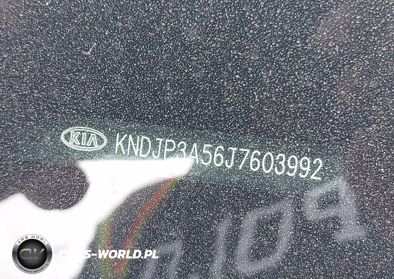 2018 Kia Soul + VIN:KNDJP3A56J7603992 - 9