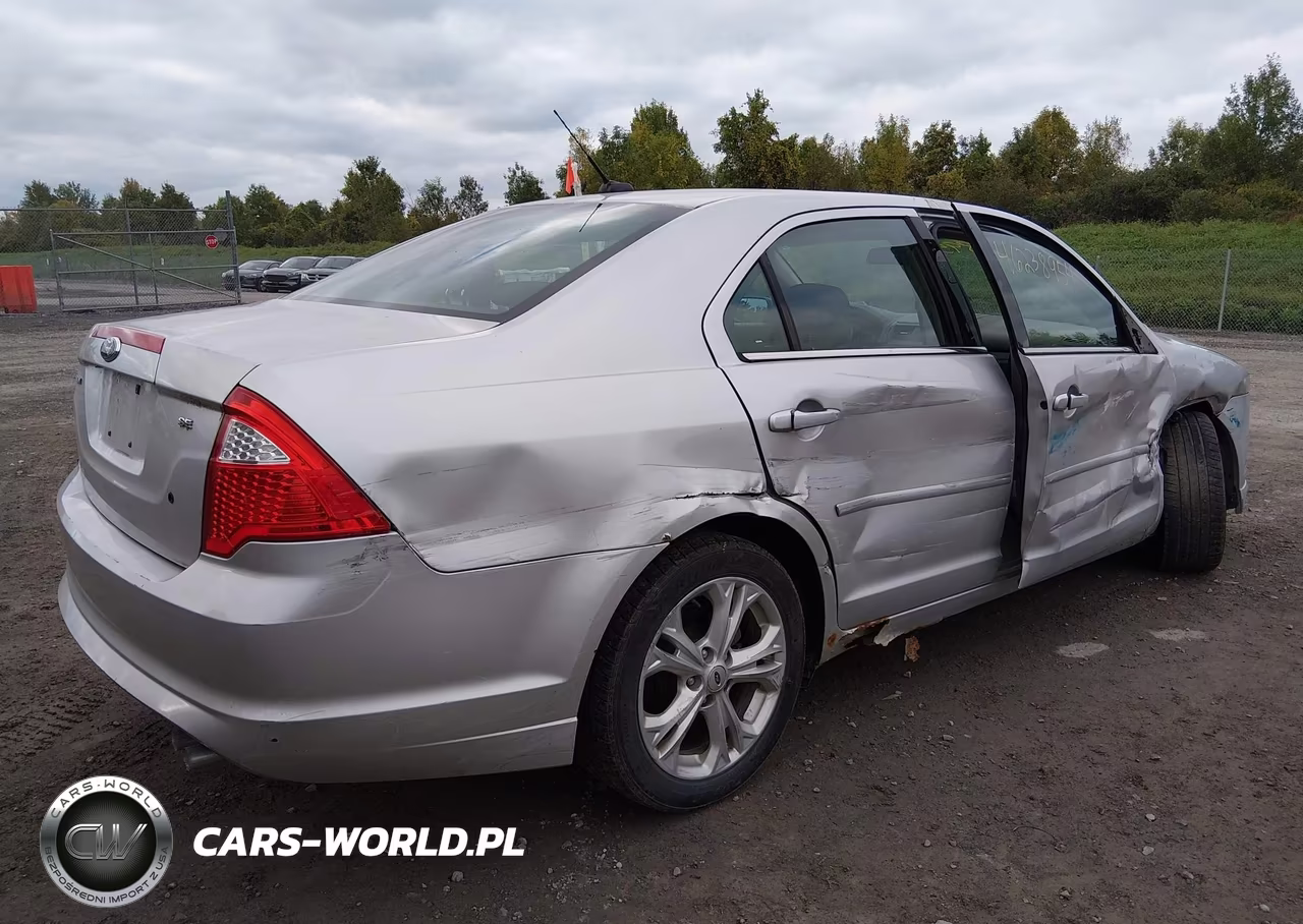 2012 Ford Fusion Se VIN:3FAHP0HAXCR315636 - 4