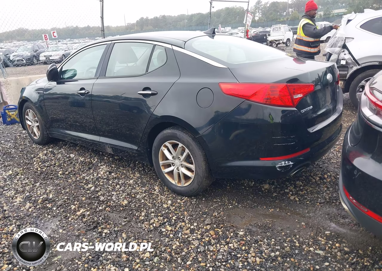 2013 Kia Optima Lx VIN:5XXGM4A73DG175143 - 3