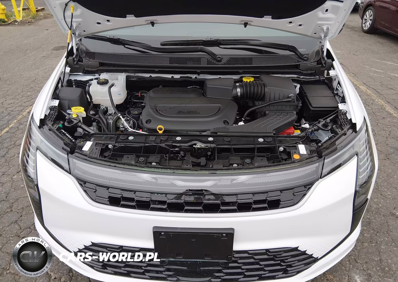2027 Chrysler Pacifica VIN:2C4RC1GGXVR587313 - 10