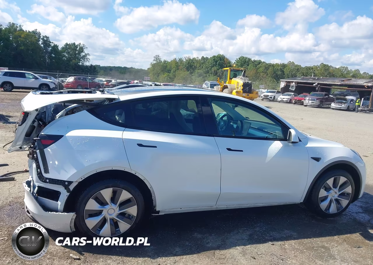 2022 Tesla Model Y Long Range Dual Motor All-Wheel Drive VIN:7SAYGDEEXNF457386 - 14