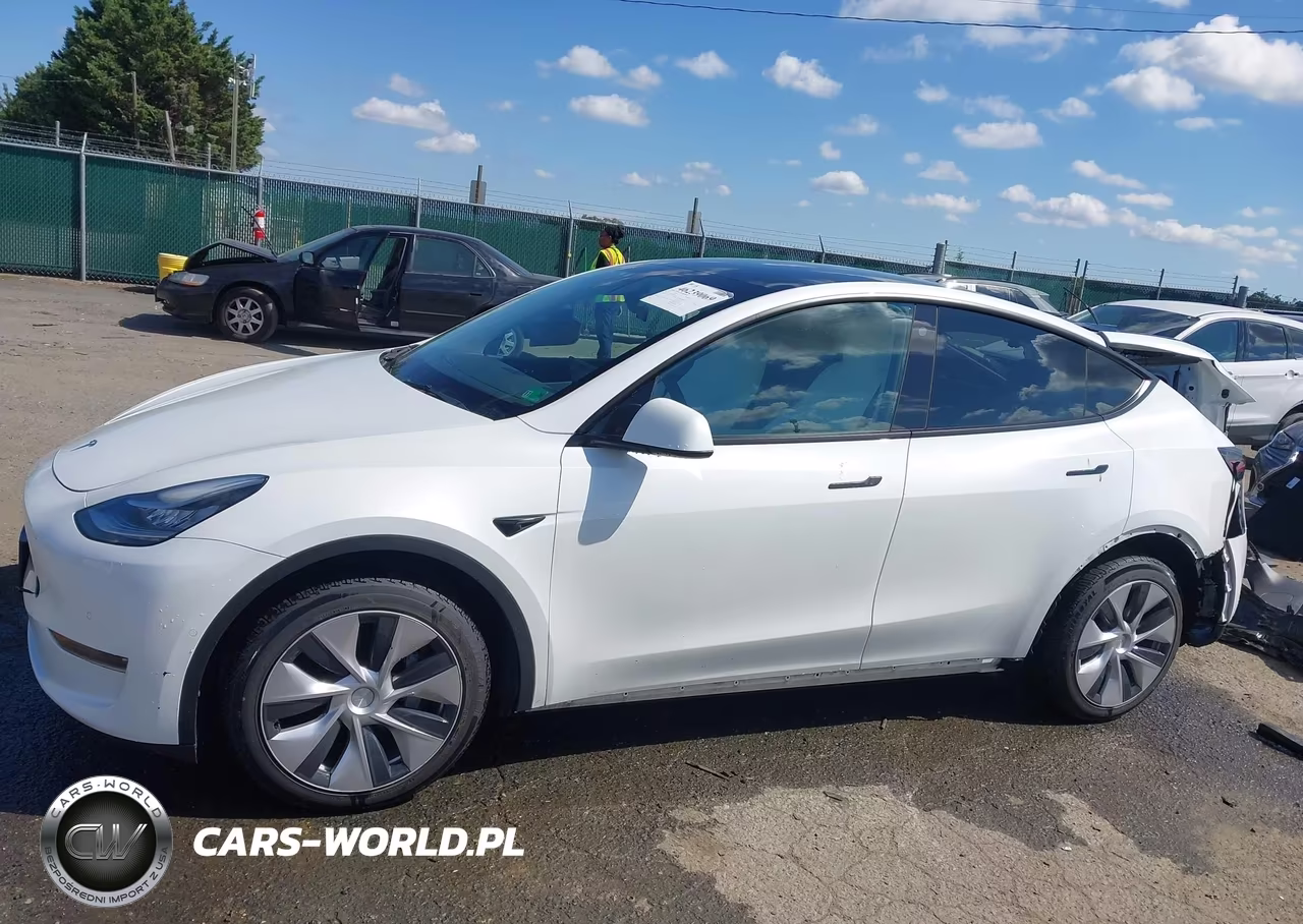 2022 Tesla Model Y Long Range Dual Motor All-Wheel Drive VIN:7SAYGDEEXNF457386 - 15